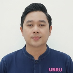 ผู้อำนวยการสถาบัน